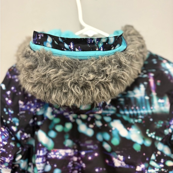 Stylish Kids Puffer Jacket - Black and Blue - Picture 11 of 16